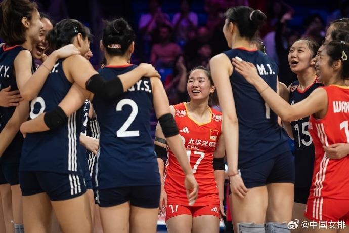 四战全胜!中国女排在阿灵顿站逆转击败美国女